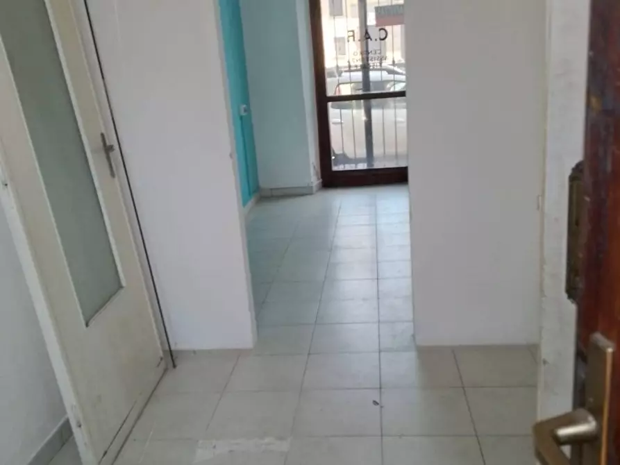 Immagine 9 di Ufficio in affitto  a Montanaro