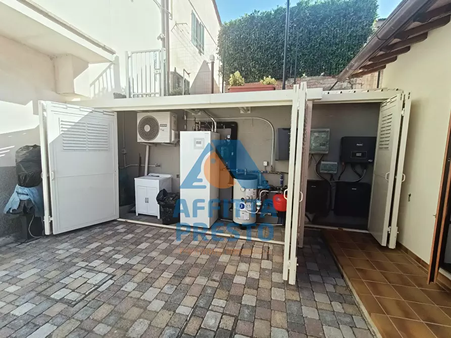 Immagine 15 di Appartamento in affitto  a Empoli