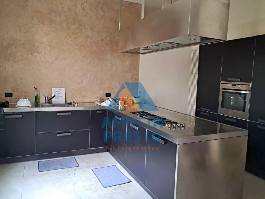 Immagine 11 di Camera in affitto  a Santa Croce Sull'arno