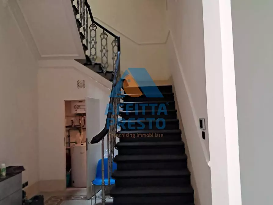 Immagine 15 di Camera in affitto  a Santa Croce Sull'arno