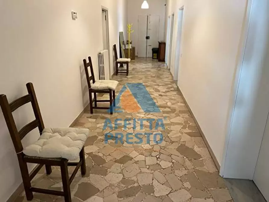 Immagine 10 di Camera in affitto  a Empoli