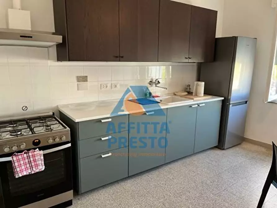 Immagine 7 di Camera in affitto  a Empoli