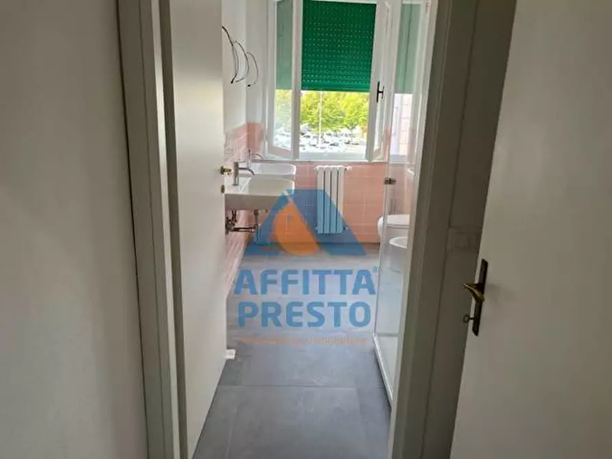 Immagine 8 di Camera in affitto  a Empoli