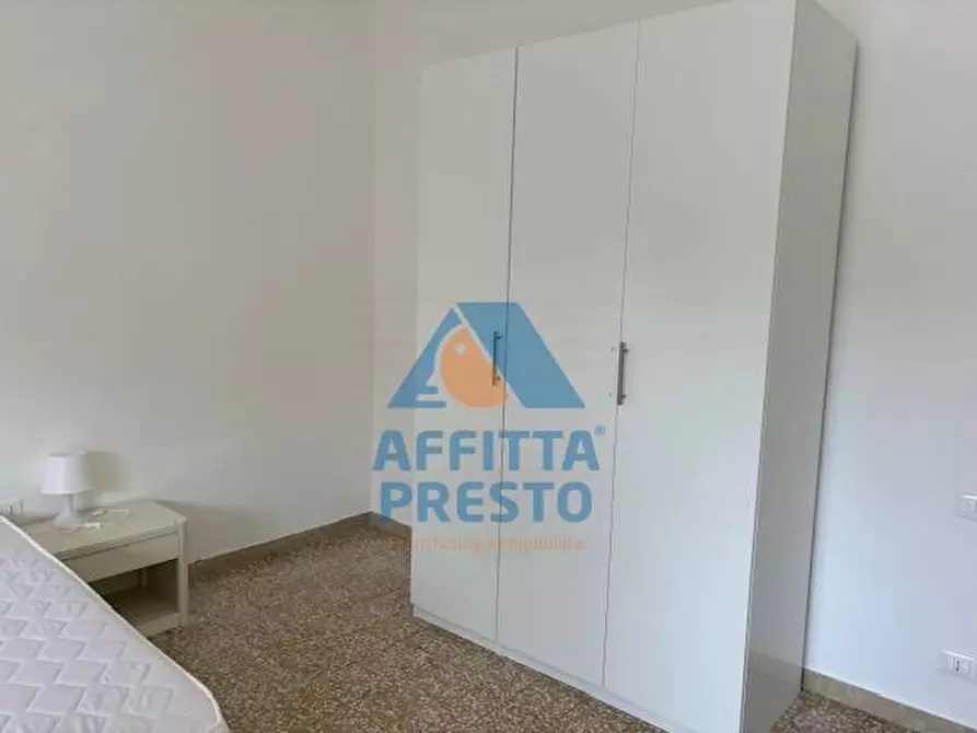 Immagine 14 di Camera in affitto  a Empoli