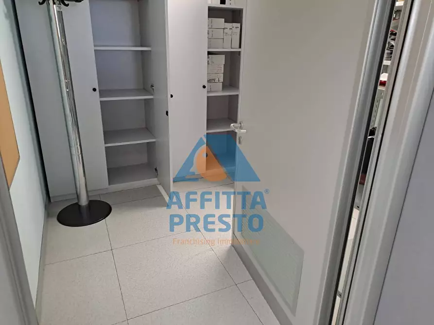 Immagine 9 di Ufficio in affitto  a Empoli