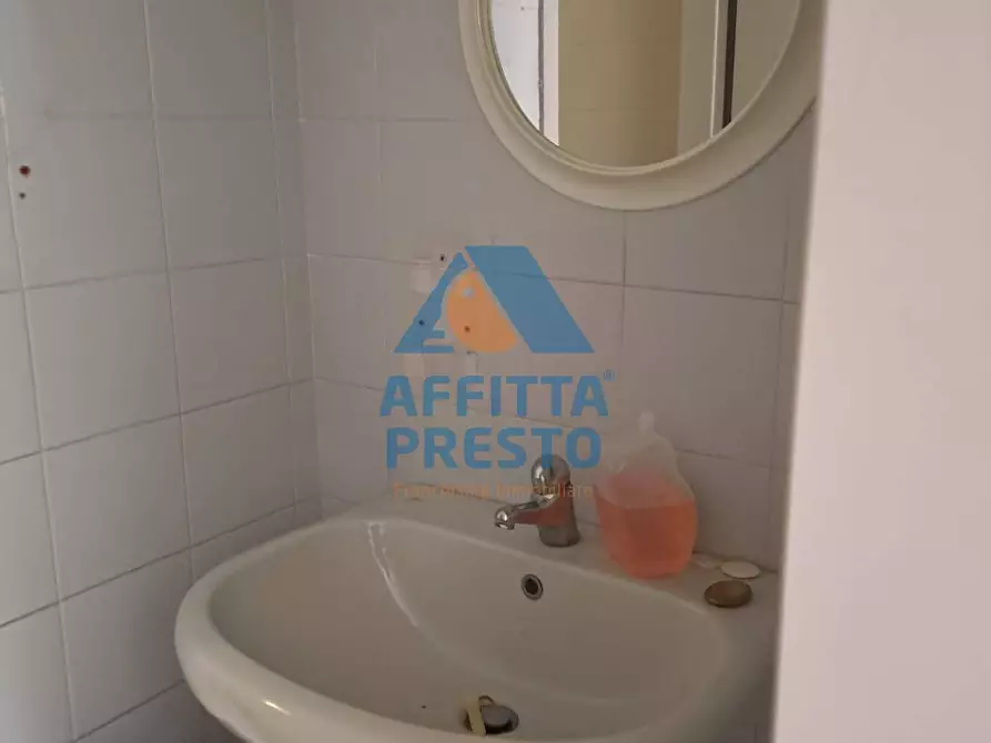 Immagine 14 di Ufficio in affitto  a Empoli