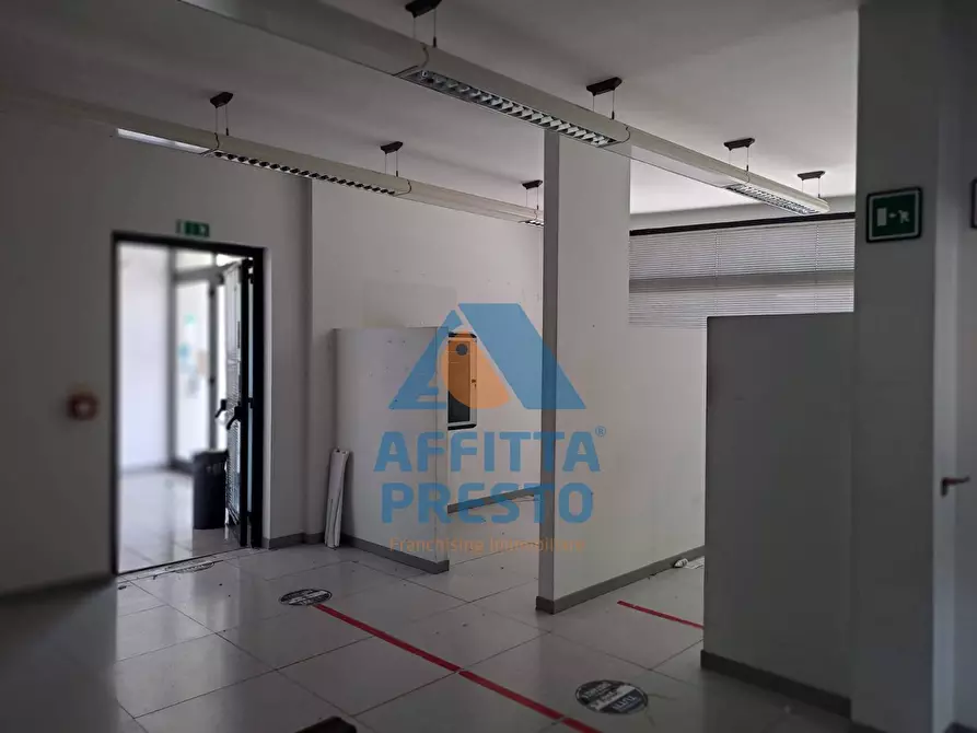 Immagine 19 di Ufficio in affitto  a Empoli