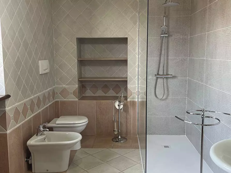 Immagine 9 di Appartamento in affitto  in VIA CASALE 40 a Chivasso