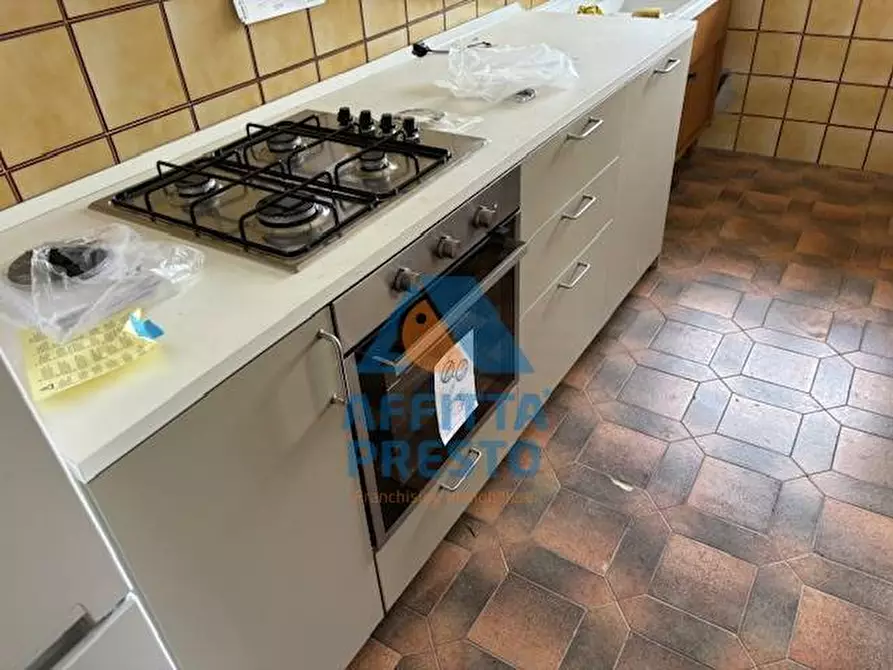 Immagine 2 di Camera in affitto  a Empoli