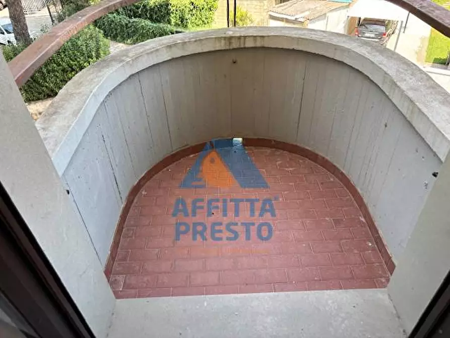 Immagine 8 di Camera in affitto  a Empoli