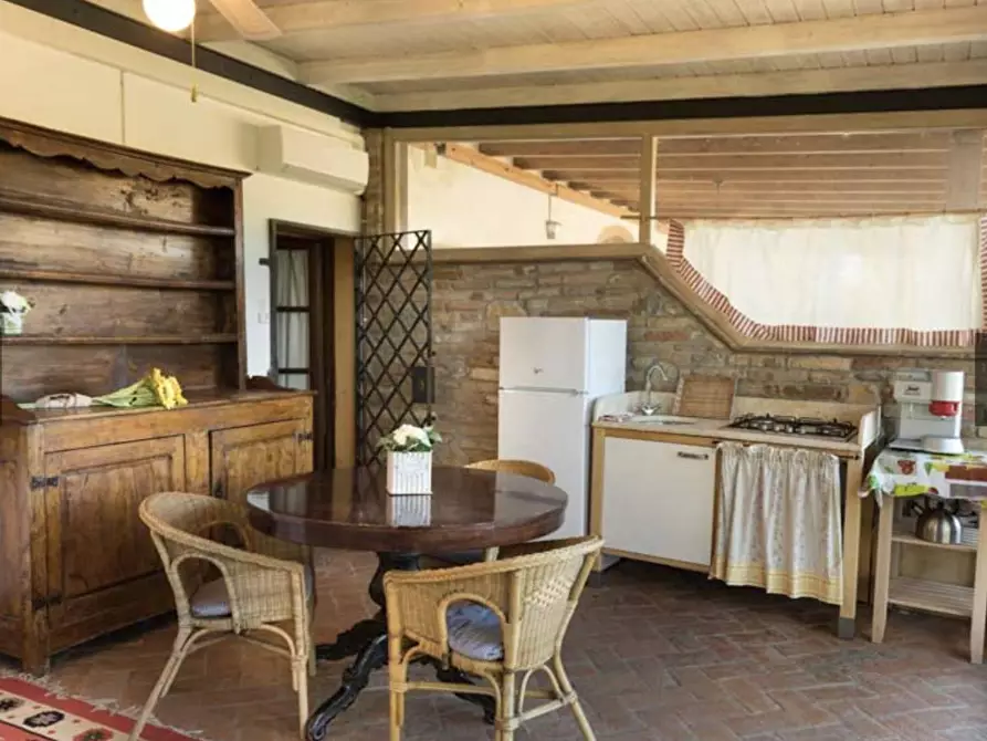 Immagine 2 di Appartamento in affitto  a Pontedera