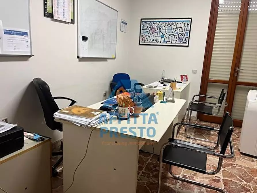 Immagine 1 di Ufficio in affitto  a Empoli