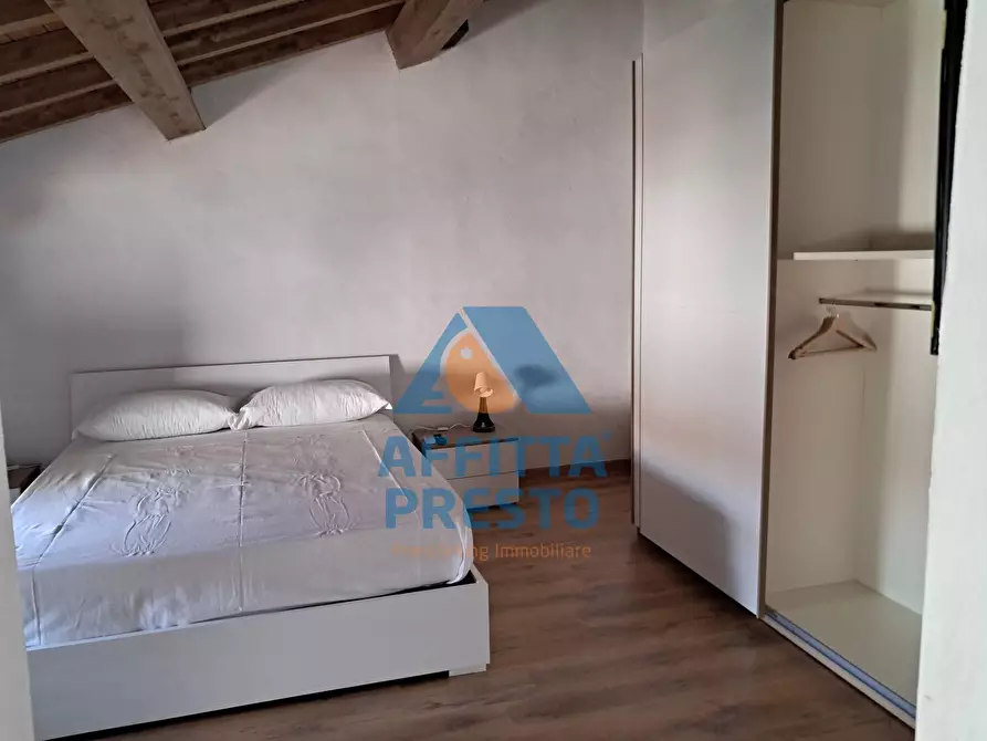 Immagine 4 di Camera in affitto  a Santa Croce Sull'arno