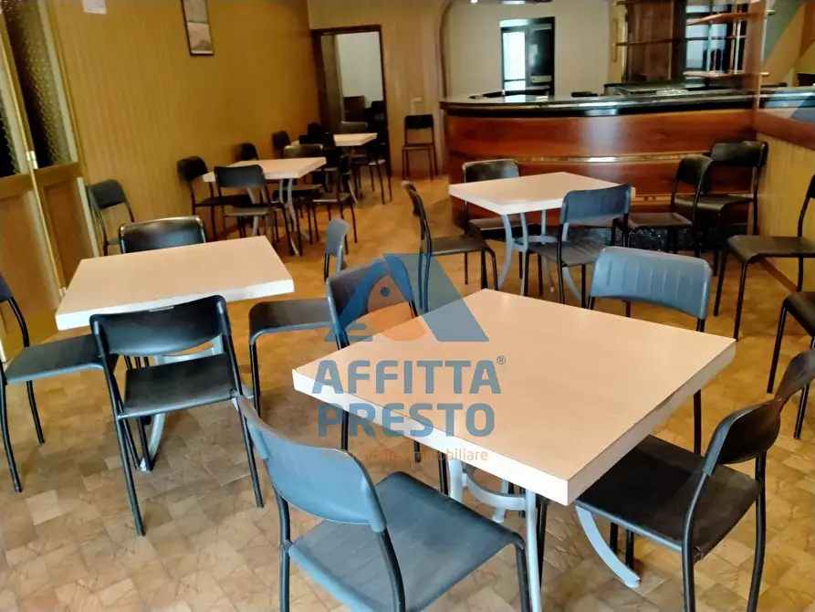 Immagine 2 di Attività commerciale in vendita  a Montopoli In Val D'arno