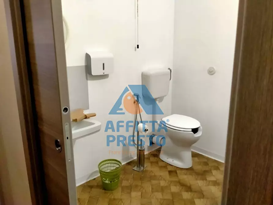 Immagine 6 di Attività commerciale in vendita  a Montopoli In Val D'arno