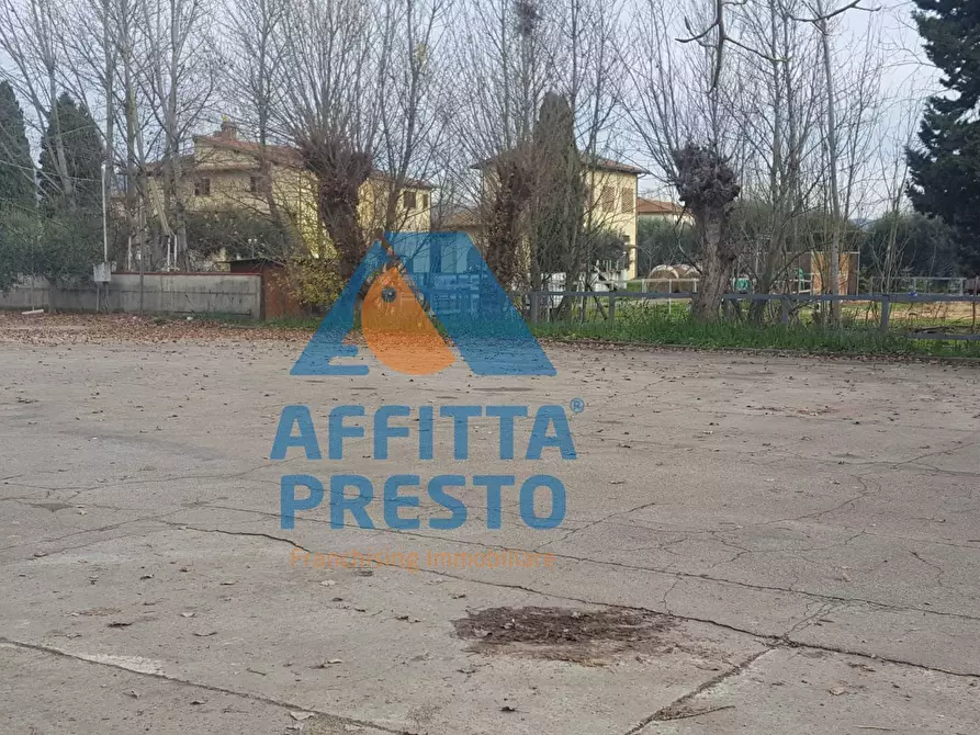 Immagine 3 di Magazzino in vendita  a Empoli