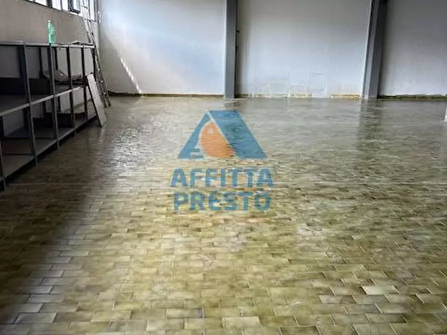 Immagine 5 di Capannone industriale in vendita  a Vinci