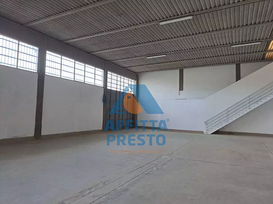 Immagine 2 di Capannone industriale in vendita  a Empoli