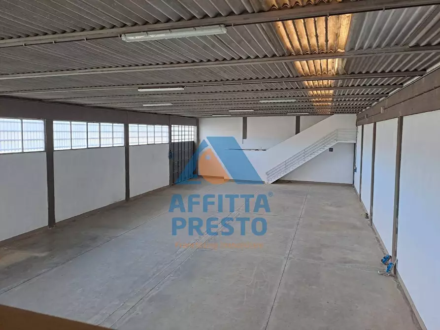 Immagine 4 di Capannone industriale in vendita  a Empoli