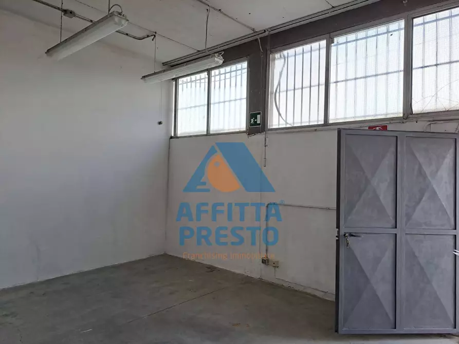 Immagine 5 di Capannone industriale in vendita  a Empoli