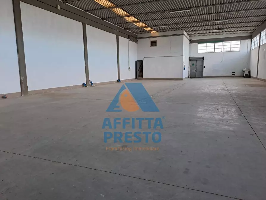 Immagine 3 di Capannone industriale in vendita  a Empoli