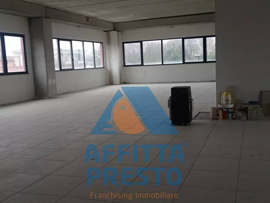 Immagine 4 di Ufficio in affitto  a Santa Croce Sull'arno