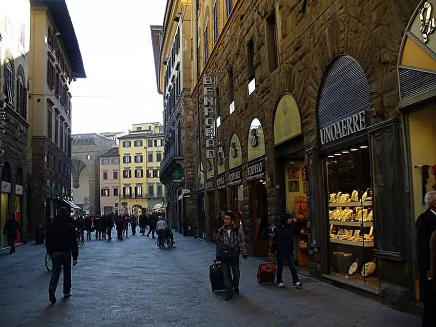 Immagine 2 di Appartamento in affitto  a Firenze