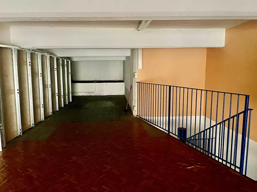 Immagine 10 di Negozio in affitto  in Via Po 5 a Chivasso