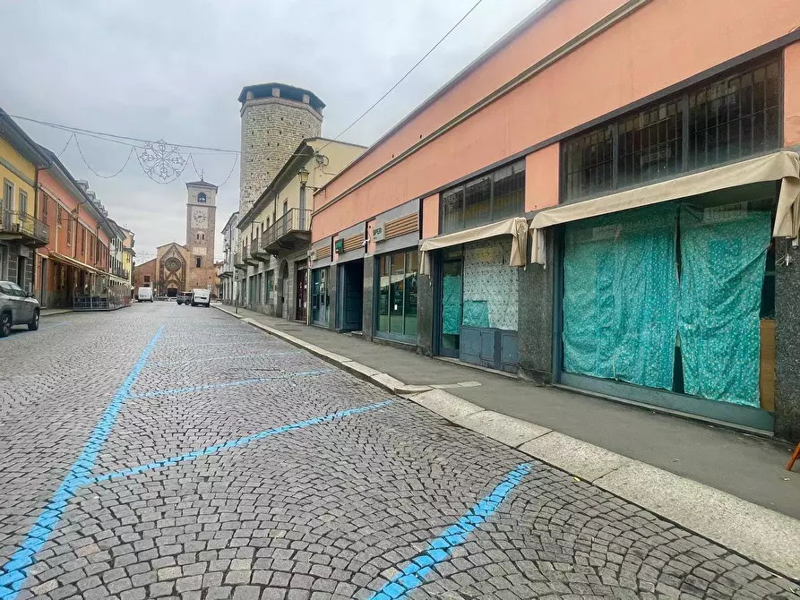 Immagine 14 di Negozio in affitto  in Via Po 5 a Chivasso