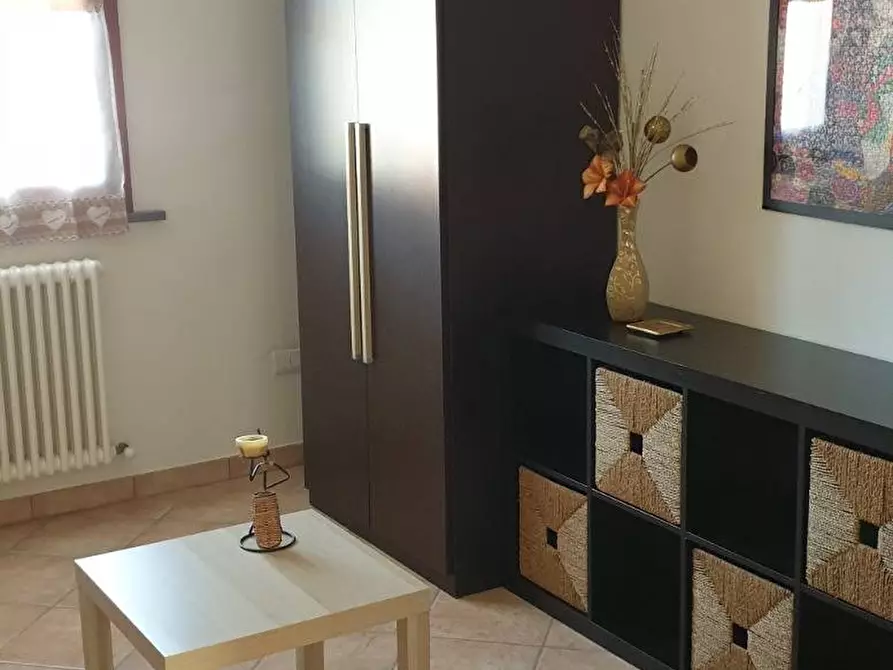 Immagine 2 di Villa in affitto  a Pontedera