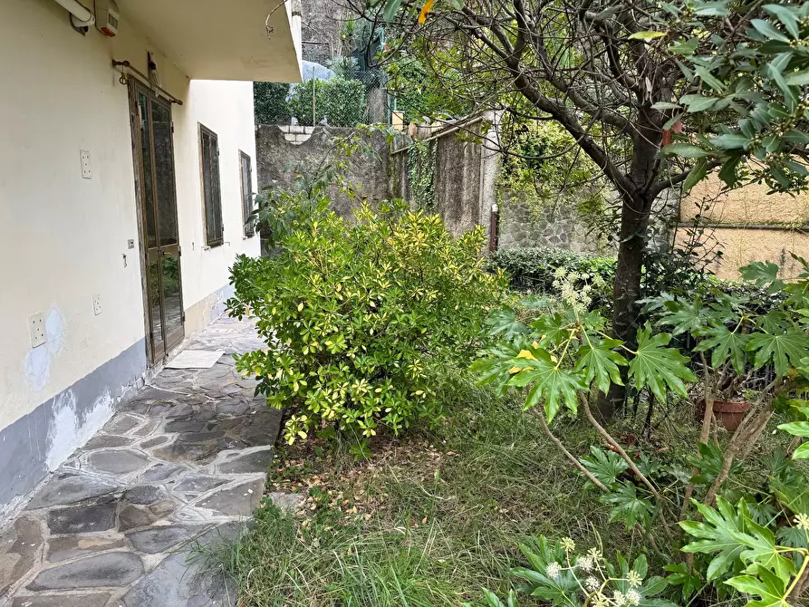 Immagine 12 di Casa semindipendente in vendita  a Lamporecchio