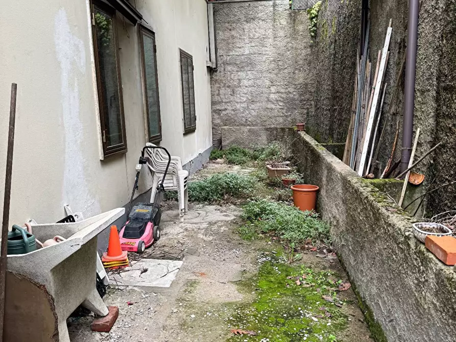 Immagine 15 di Casa semindipendente in vendita  a Lamporecchio