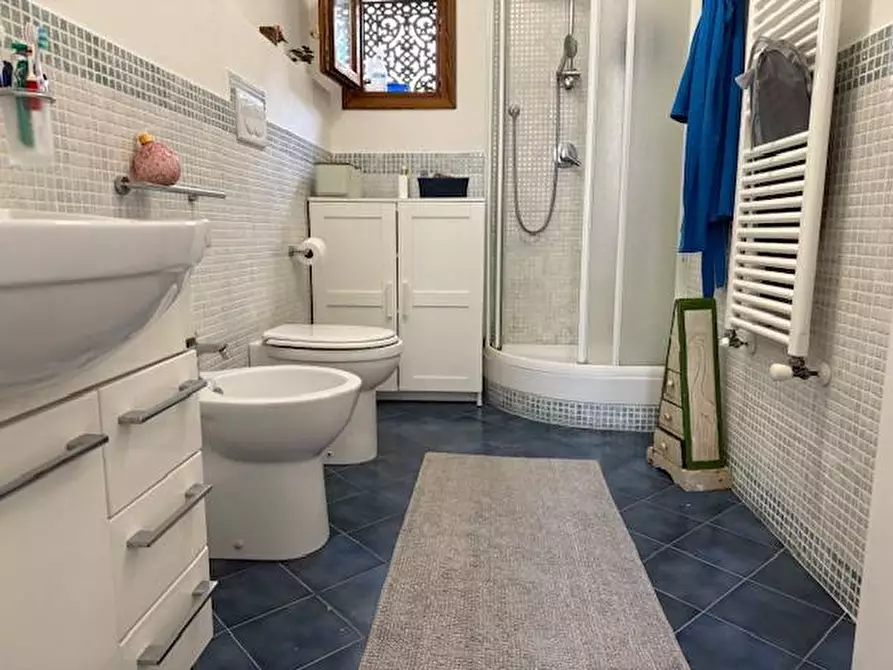 Immagine 29 di Appartamento in vendita  a Empoli