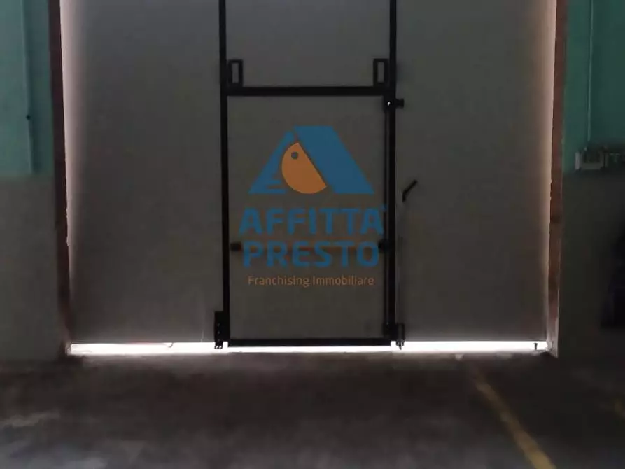 Immagine 18 di Laboratorio in affitto  a Santa Croce Sull'arno