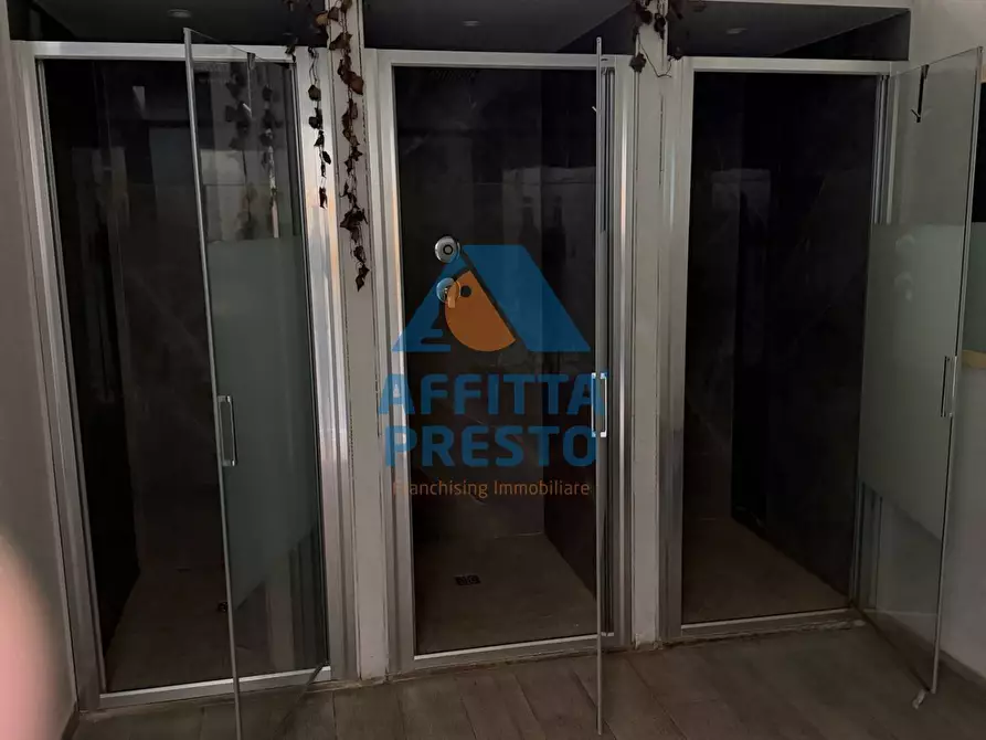 Immagine 18 di Magazzino in affitto  a Empoli