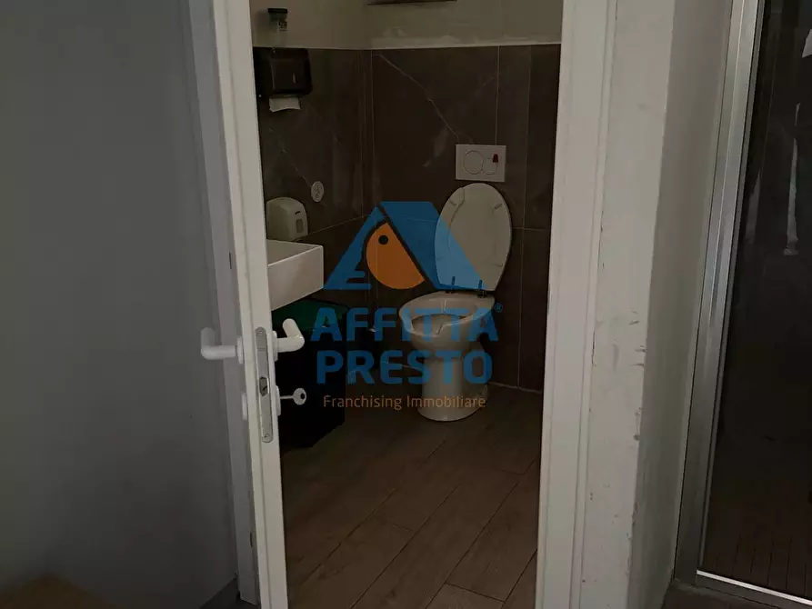 Immagine 19 di Magazzino in affitto  a Empoli