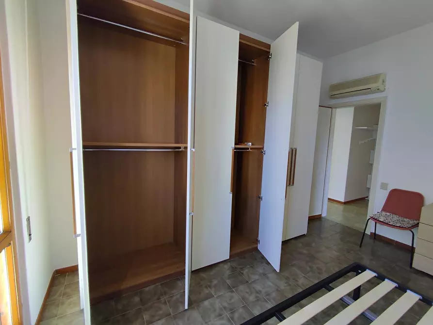 Immagine 12 di Appartamento in vendita  a Camaiore