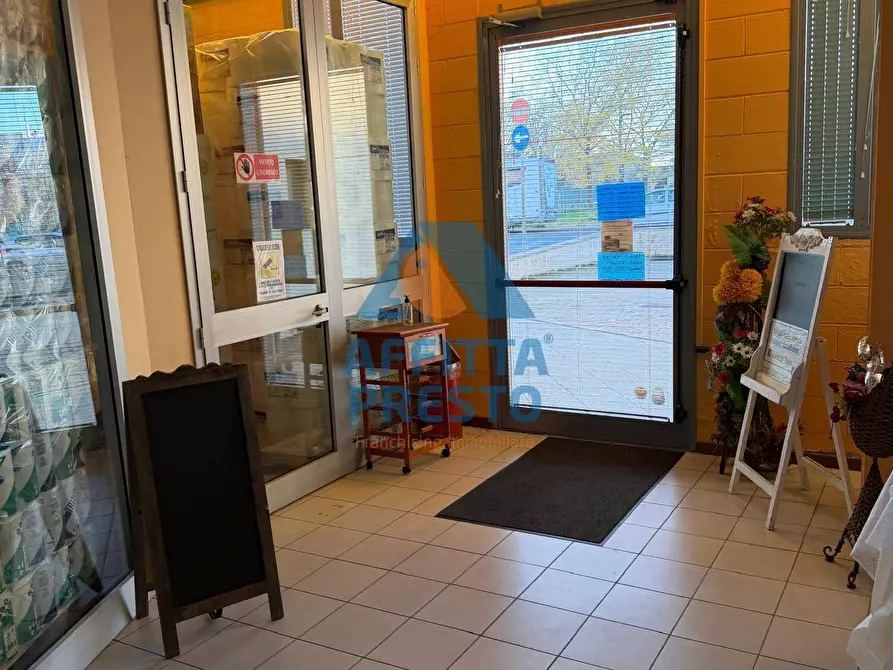Immagine 2 di Attività commerciale in vendita  a Vinci
