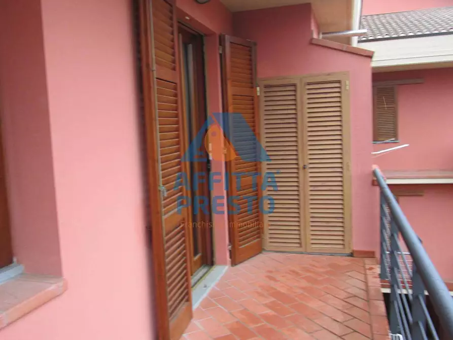 Immagine 8 di Appartamento in affitto  a Capraia E Limite