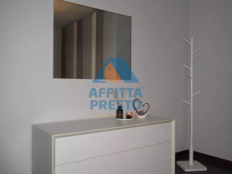 Immagine 12 di Appartamento in affitto  a Capraia E Limite