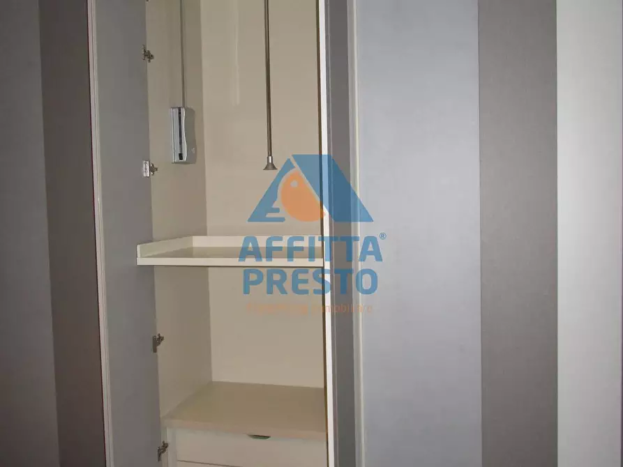 Immagine 9 di Appartamento in affitto  a Capraia E Limite