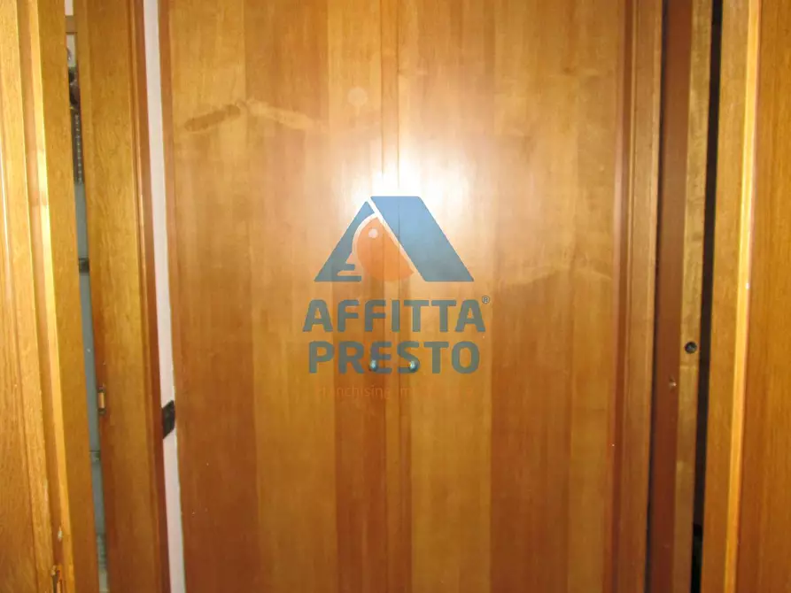 Immagine 16 di Appartamento in affitto  a Capraia E Limite