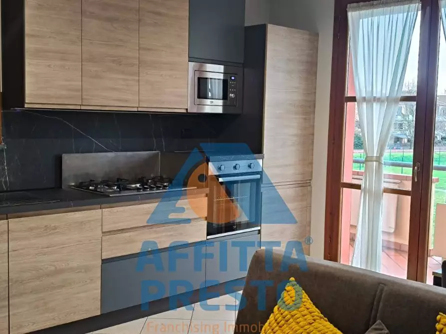 Immagine 4 di Appartamento in affitto  a Capraia E Limite