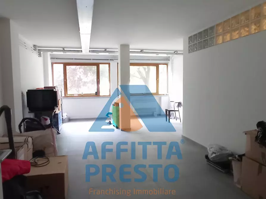 Immagine 3 di Ufficio in affitto  a Vinci