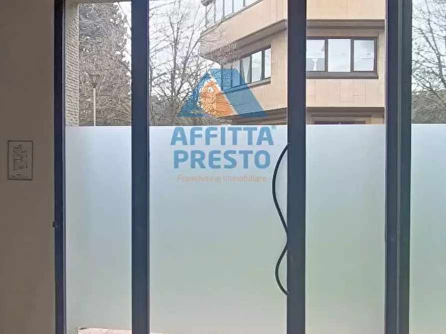 Immagine 1 di Attività commerciale in affitto  a Empoli