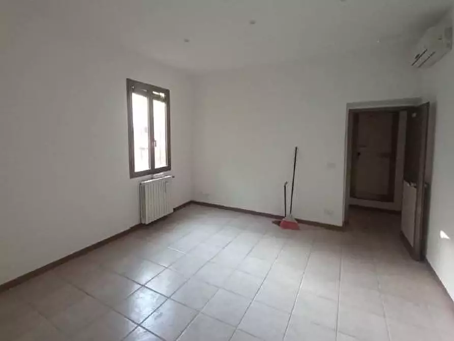 Immagine 2 di Casa semindipendente in vendita  a Firenze