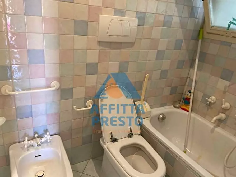 Immagine 4 di Appartamento in affitto  a Capraia E Limite