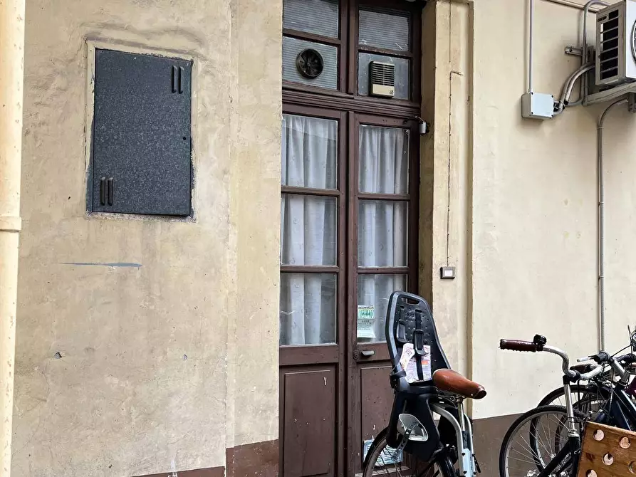 Immagine 2 di Negozio in vendita  in Via Giuseppe Baretti 29 a Torino