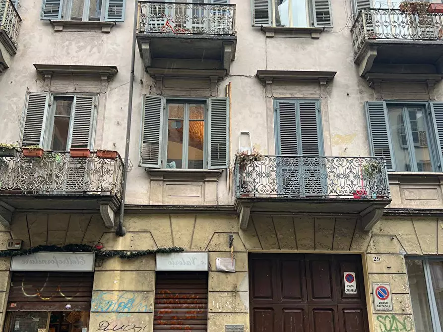 Immagine 5 di Negozio in vendita  in Via Giuseppe Baretti 29 a Torino