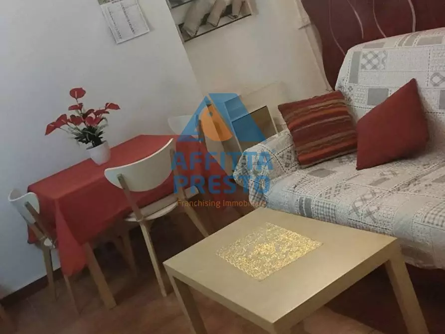 Immagine 1 di Appartamento in affitto  a Livorno